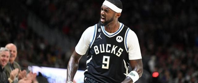 雄鹿球员公开质疑裁判判罚尺度，引争议，大学社区所以.